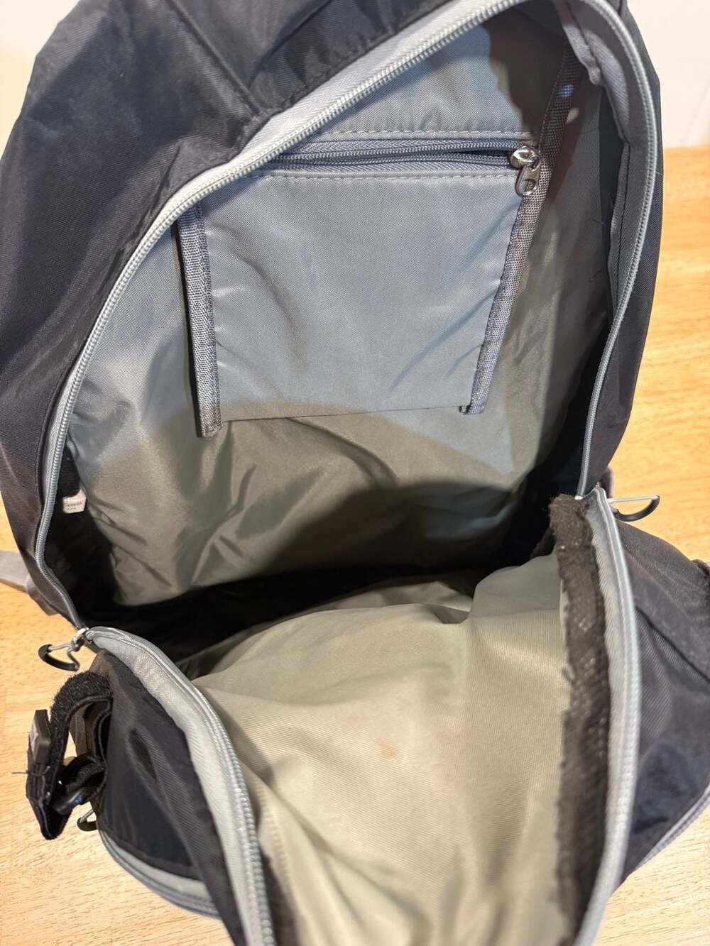 STX Sidewinder Lacrosse Backpack in Black - Picture 10 of 11